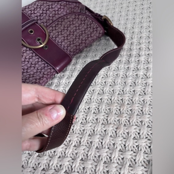 Vintage Coach Burgundy Signature Print Soho bag - Picture 10 of 16